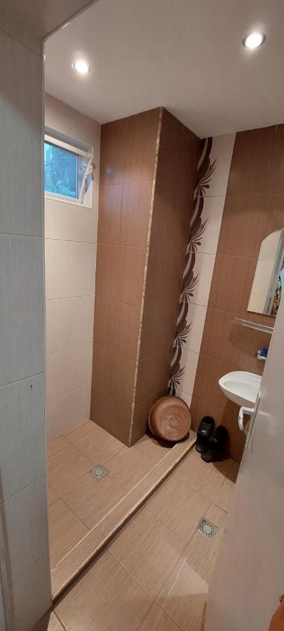 Guest House Kukera بافل بانيا المظهر الخارجي الصورة